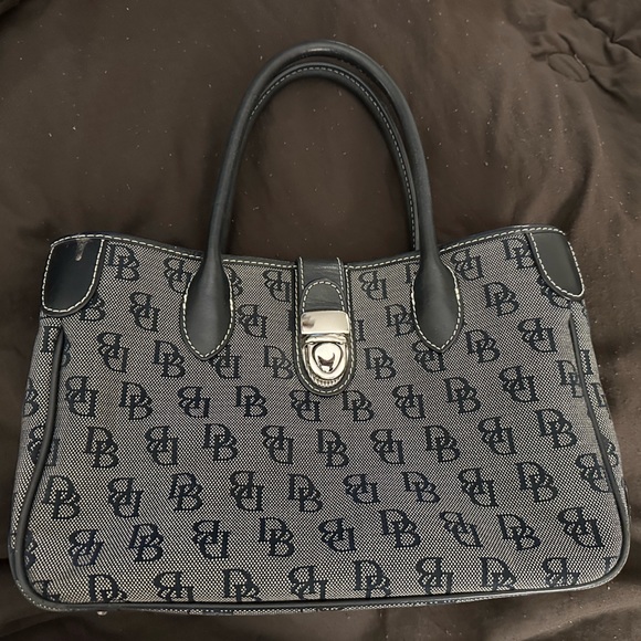 dooney and bourke Handbag - Picture 1 of 5